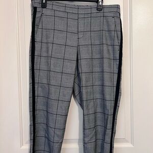Old Navy Women's Gray Checkered Straight Leg Pants
